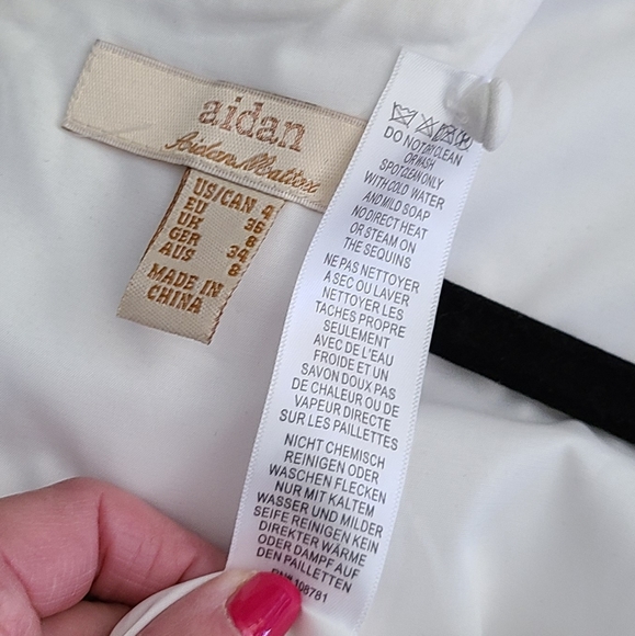 Beautiful Dress New! - Picture 6 of 11